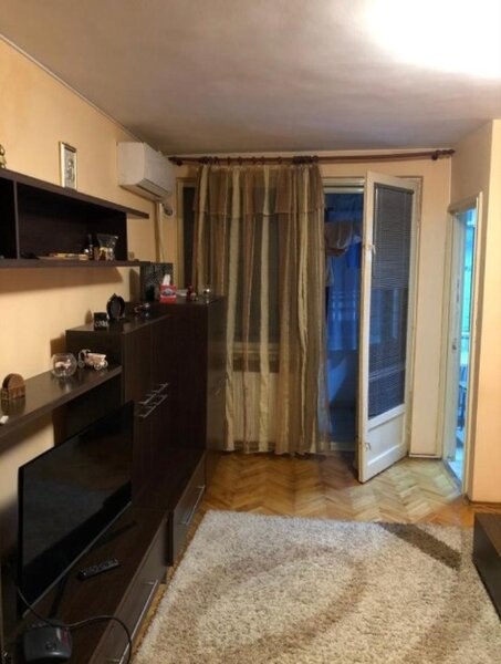 Bd. Timisoara, garsoniera vizavi Plaza Romania.