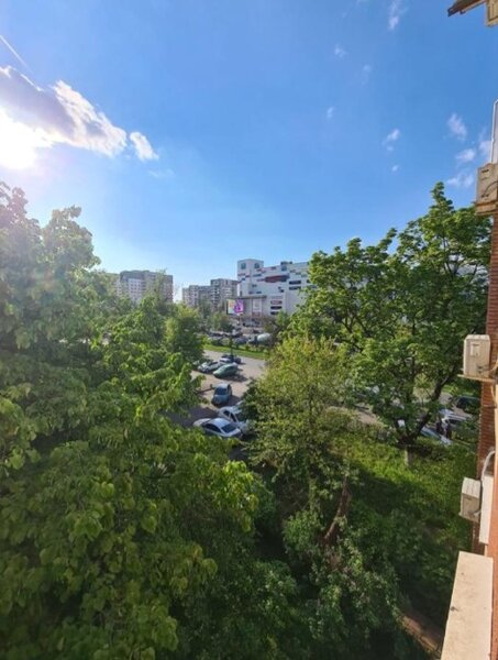 Bd. Timisoara, garsoniera vizavi Plaza Romania.